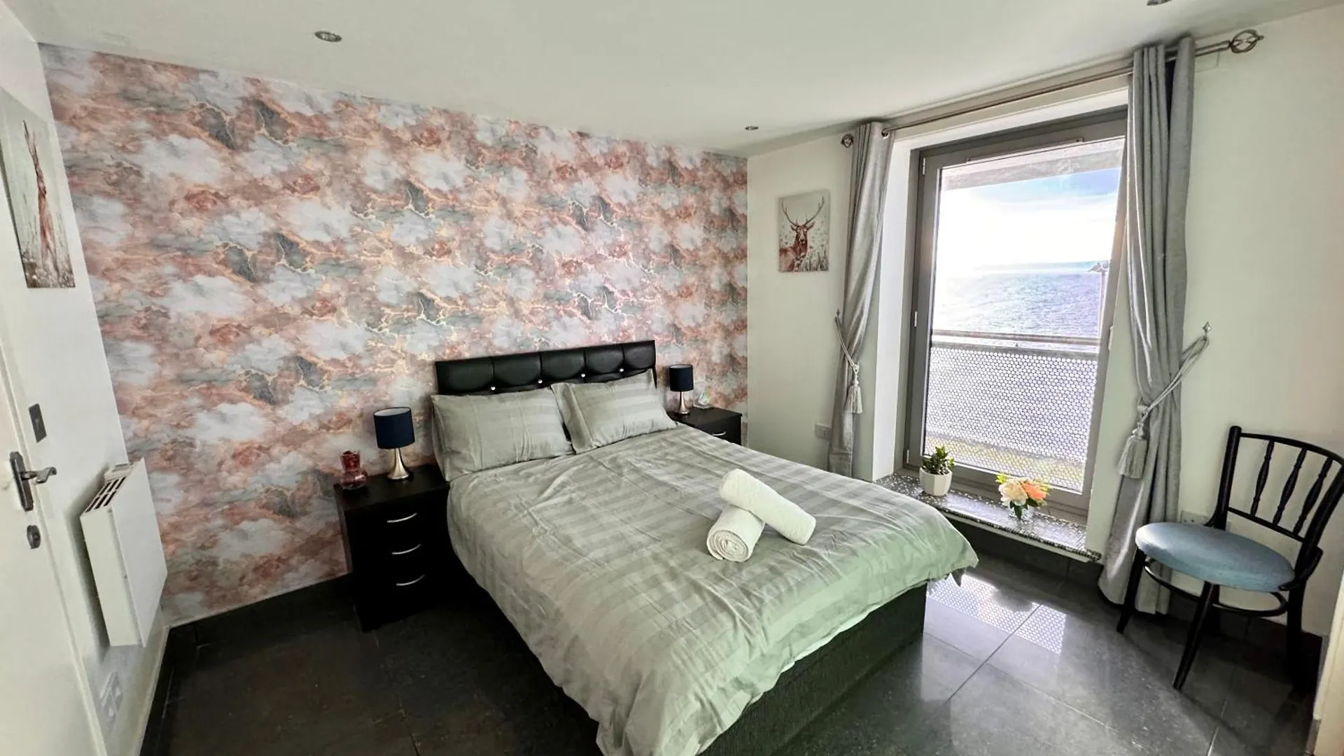Ocean Park Apartments - Oceanfront - Free Parking And Fast Wifi 0*, Edinburgh United Kingdom