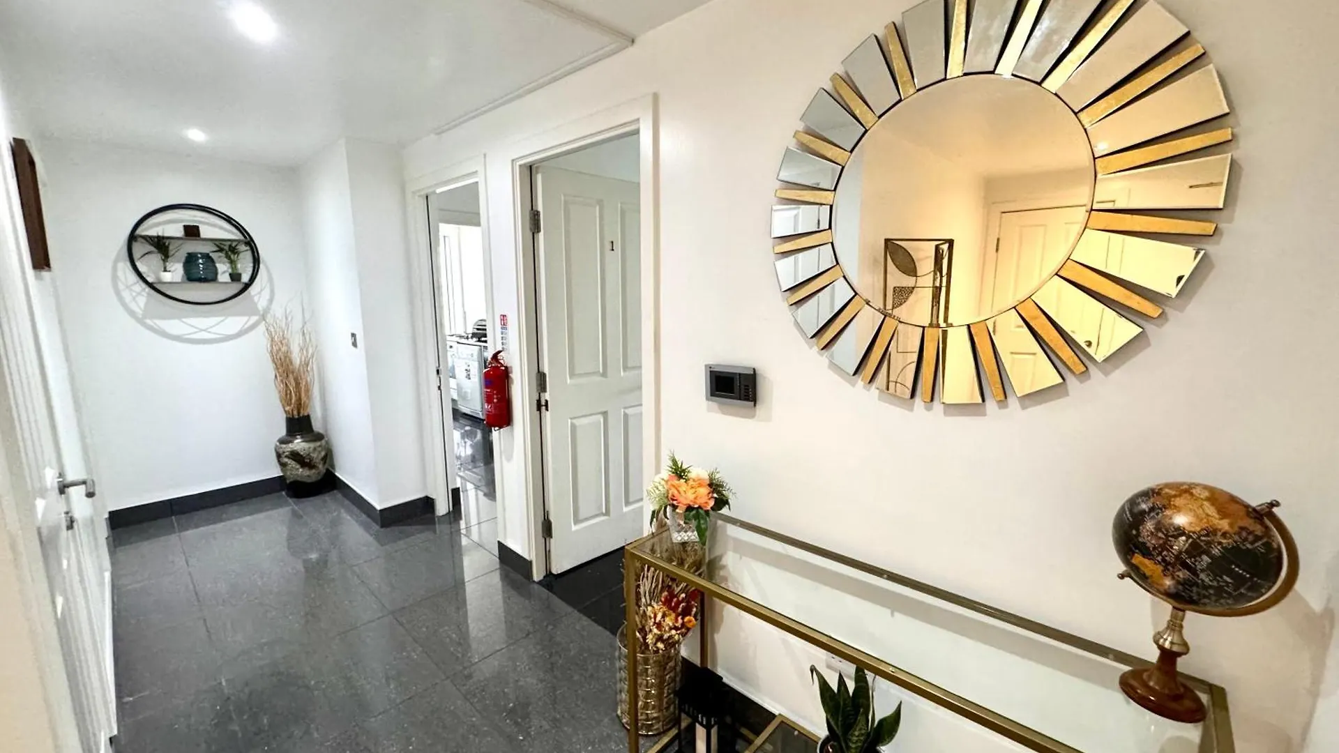 Ocean Park Apartments - Oceanfront - Free Parking And Fast Wifi 0*, Edinburgh