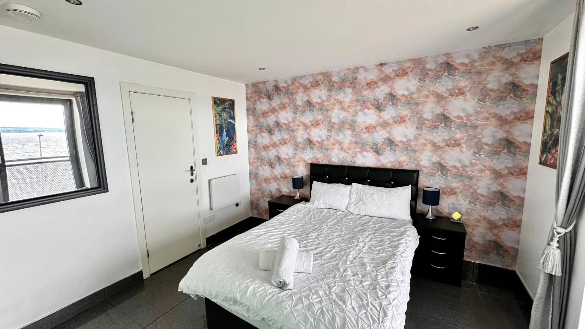 Ocean Park Apartments - Oceanfront - Free Parking And Fast Wifi